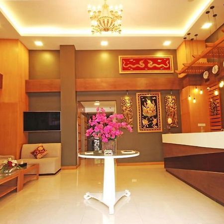 The Hotel Mawtin Yangon Exterior foto